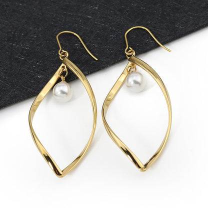 Leaf Pearl Earrings