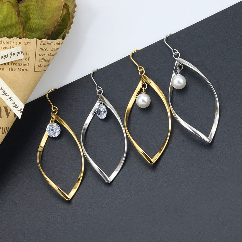 Leaf Pearl Earrings