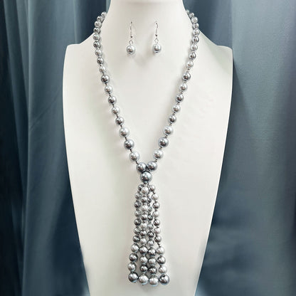 Elegant Pearl Sweater Chain Set